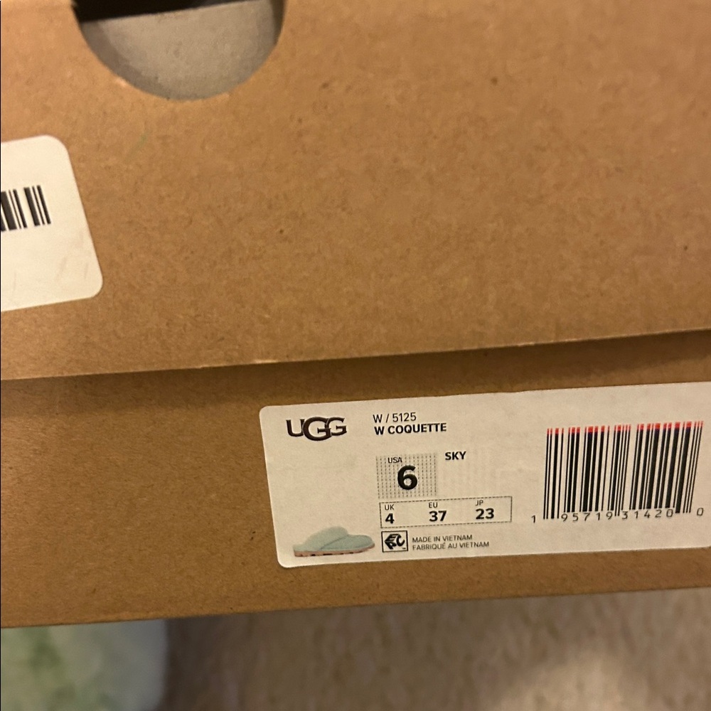 UGG Mint Green Shearling Lined Suede Slippers NWT - image 5